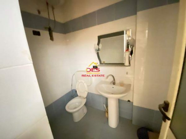 Vlore, shitet ambjent biznesi Kati 0, 65 m² 100.000 Euro (Rruga Murat Terbaci)