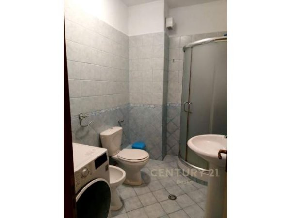 Tirane, shitet apartament 1+1+BLK Kati 1, 62 m² 80.000 Euro (Rruga e Kavajes, Rruga e Durresit)