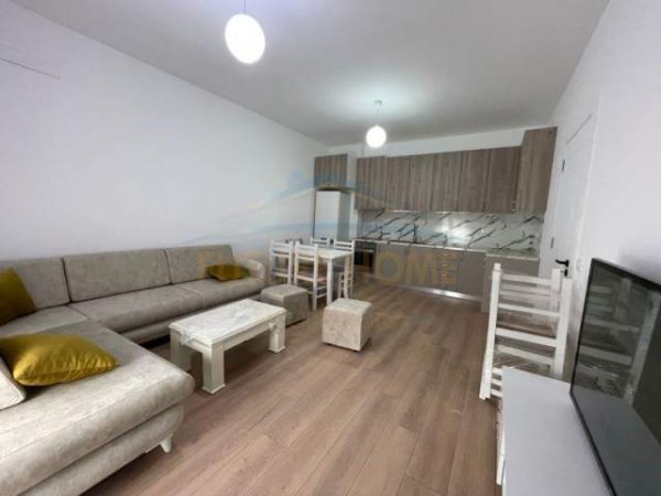 Tirane, shitet apartament 2+1+BLK Kati 6, 98 m² 130.000 Euro (RRUGA E DIBRES)