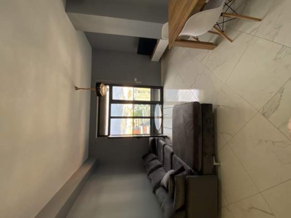 Tirane, jepet me qera apartament 1+1 Kati 6, 70 m² 500 Euro (Fusha e ali demit)