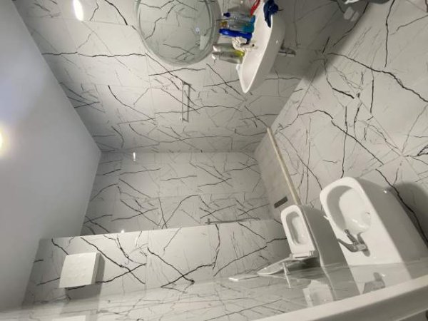 Tirane, jepet me qera apartament 1+1 Kati 6, 70 m² 500 Euro (Fusha e ali demit)