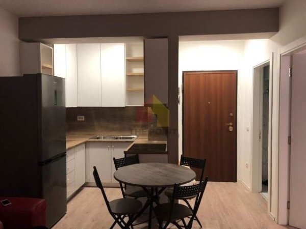 Tirane, jepet me qera apartament 1+1+BLK Kati 3, 55 m² 400 Euro (Rruga Myslym Shyri)