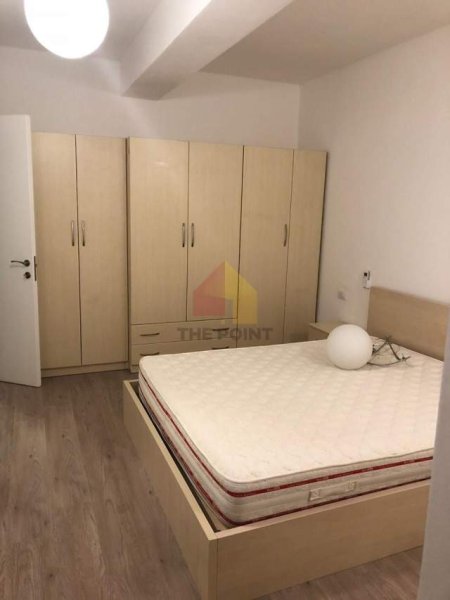Tirane, jepet me qera apartament 1+1+BLK Kati 3, 55 m² 400 Euro (Rruga Myslym Shyri)