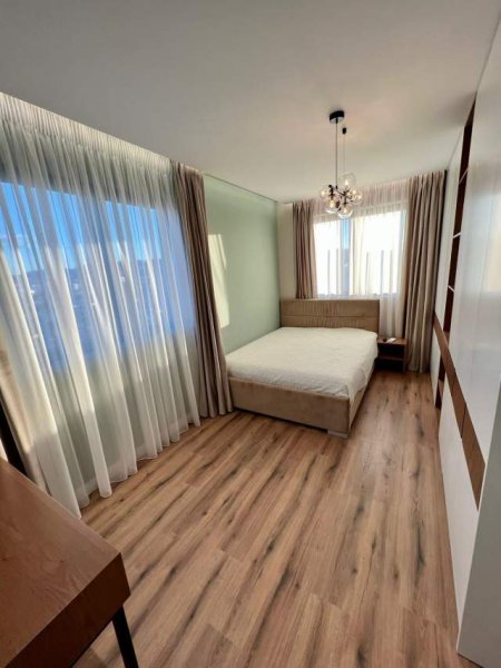 Tirane, jepet me qera apartament 3+1+A+BLK Kati 10, 130 m² 1000 Euro (Astir)