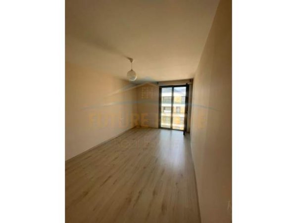 Tirane, jepet me qera apartament 2+1+BLK Kati 9, 85 m² 450 Euro (Don Bosko)