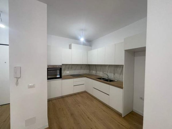 Tirane, jepet me qera apartament 3+1+BLK Kati 7, 400 Euro (Rruga Teodor Keko)