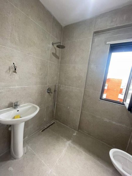 Tirane, jepet me qera apartament 3+1+BLK Kati 7, 400 Euro (Rruga Teodor Keko)