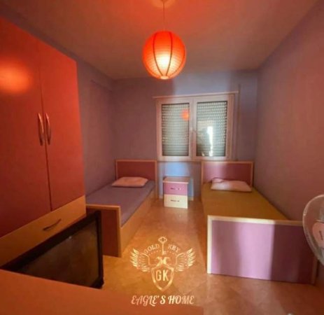 Durres, jepet me qera apartament 2+1+A+BLK Kati 3, 100 m² 450 Euro (CURRILA)