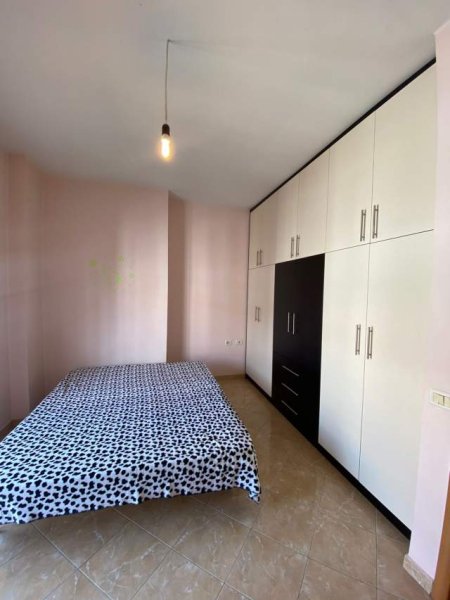 Tirane, jepet me qera apartament 2+1+BLK Kati 6, 80 m² 40.000 Leke (Misto Mame)
