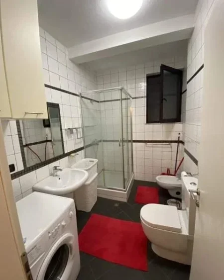 Tirane, jepet me qera apartament Kati 8, 70 m² 500 Euro (Rruga Panorama)