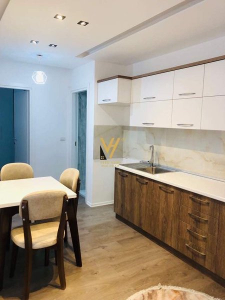 Tirane, jepet me qera apartament 2+1+A+BLK Kati 6, 100 m² 600 Euro (don bosko)