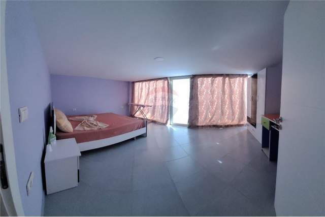 Tirane, jepet me qera apartament duplex 2+1 Kati 1, 103 m² 300 Euro (Fresku)