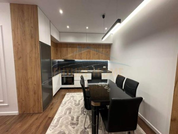 Tirane, shitet apartament 2+1+BLK Kati 3, 117 m² 206.000 Euro (Teodor Keko)