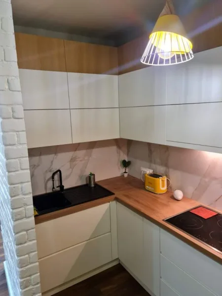 Tirane, jepet me qera apartament 2+1+BLK Kati 2, 85 m² 800 Euro (TEG, Rezidenca Sunrise)