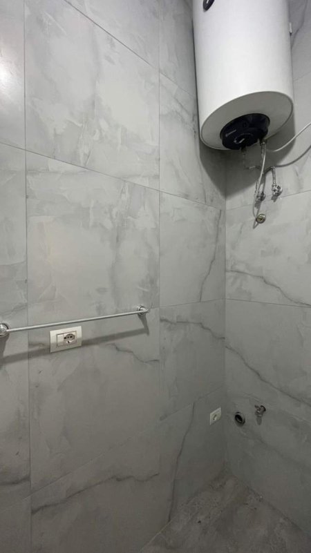 Tirane, jepet me qera apartament 1+1 Kati 3, 56 m² 30.000 Leke (Pasho Hysa)