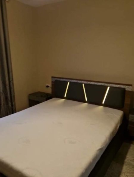 Tirane, jepet me qera Vile 4+1+A+BLK Kati 1, 1.000 Euro