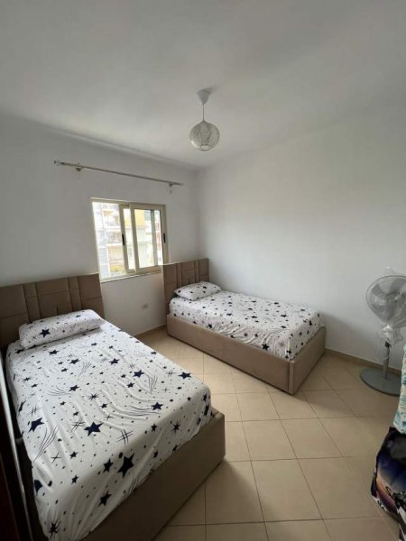 Tirane, jepet me qera apartament 2+1+BLK Kati 5, 100 m² 500 Euro (Fusha e Aviacionit)