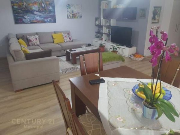 Tirane, shitet apartament 2+1 Kati 1, 114 m² 189.000 Euro (LIQENI I THATE)