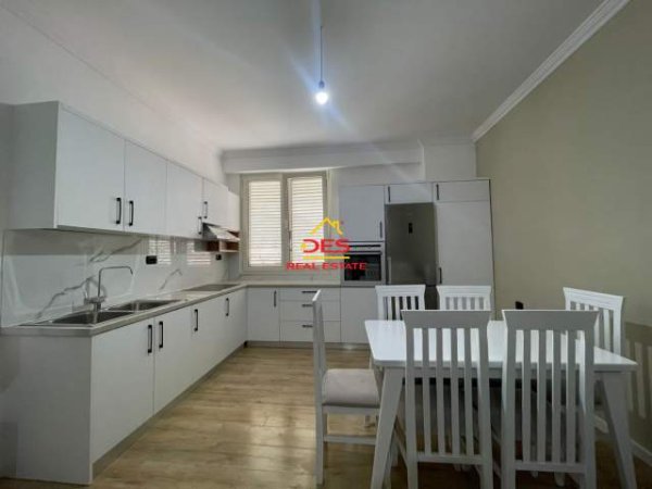 Tirane, jepet me qera apartament 2+1+BLK Kati 7, 90 m² 450 Euro (gramoz pashko)