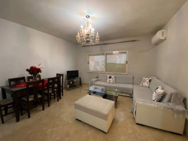 Tirane, jepet me qera apartament 2+1+BLK Kati 6, 80 m² 40.000 Leke (Misto Mame)
