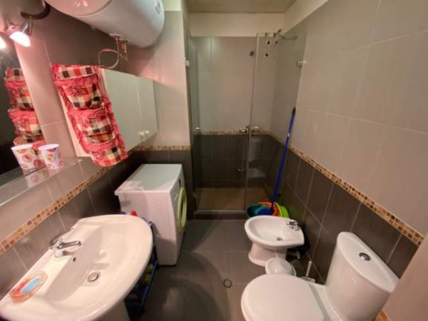 Tirane, jepet me qera apartament 2+1+BLK Kati 6, 80 m² 40.000 Leke (Misto Mame)