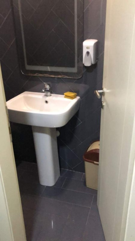 Tirane, jepet me qera Vile 2+1 Kati 1, 140 m² 50.000 Leke (Don Bosko)