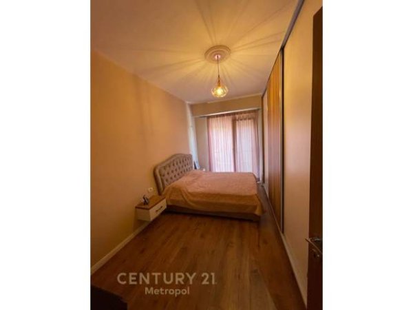 Tirane, jepet me qera apartament 1+1+A+BLK Kati 2, 64 m² 450 Euro (Tregu elektik)