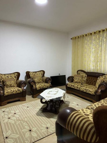 Tirane, jepet me qera Vile 2+1 Kati 1, 100 m² 400 Euro (Siri Kodra)