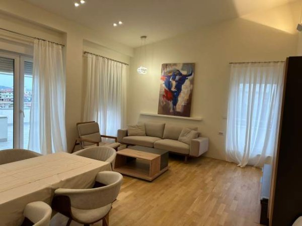Tirane, ofert apartament 2+1+BLK 120 m² 1.300 Euro (sauk)