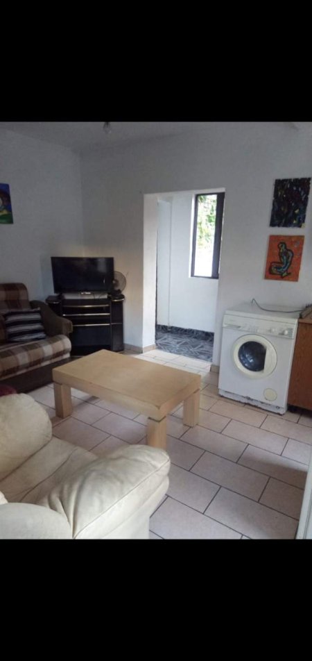 Tirane, jepet me qera Vile 1+1 Kati 2, 60 m² 30.000 Leke (21 Dhjetor)