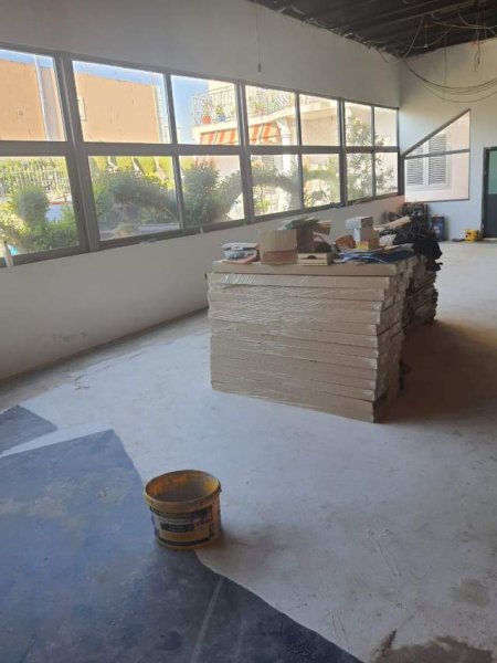 Tirane, jepet me qera ambjent biznesi Kati 0, 180 m² 800 Euro (Rruga Pjeter Budi 395)