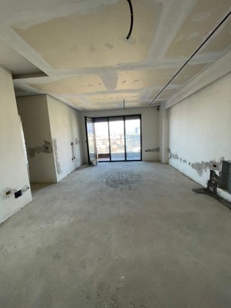 Tirane, jepet me qera zyre Kati 9, 100 m² 1.000 Euro (Rruga Liman Kaba)