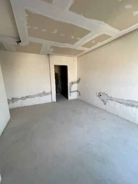 Tirane, jepet me qera zyre Kati 9, 100 m² 1.000 Euro (Rruga Liman Kaba)