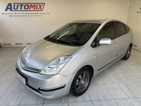 Tirane, shes makine Toyota PRIUS Viti 2006, 6.400 Euro