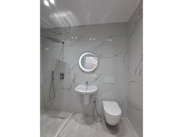Tirane, shitet apartament 2+1 Kati 5, 90 m² 235.000 € (Komuna e Parisit)