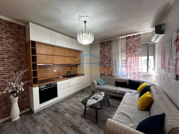 Tirane, shitet apartament 2+1 Kati 5, 88 m² 139.000 € (YZBERISHT)   Prestige54050