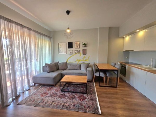 Tirane, jepet me qera apartament 1+1 Kati 3, 65 m² 550 € (LIQENI I THATE)