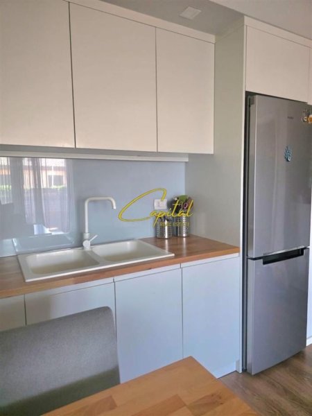 Tirane, jepet me qera apartament 1+1 Kati 3, 65 m² 550 € (LIQENI I THATE)