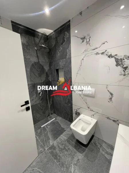 Tirane, shitet apartament 1+1 , 63 m² 118.000 € 