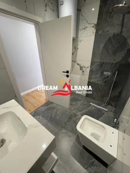 Tirane, shitet apartament 1+1 , 63 m² 118.000 € 