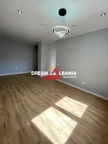 Tirane, shitet apartament 1+1 , 63 m² 118.000 € 