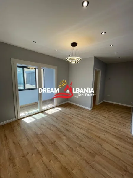 Tirane, shitet apartament 1+1 , 49 m² 98.000 € 