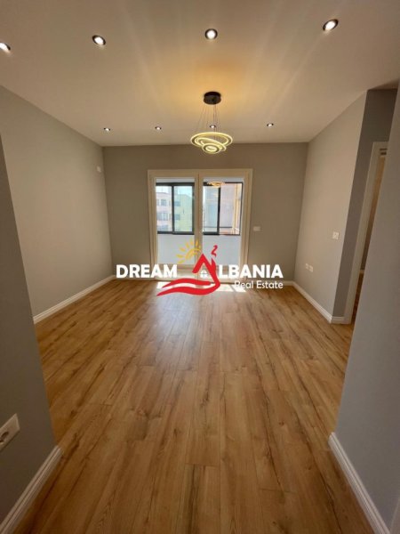 Tirane, shitet apartament 1+1 , 49 m² 98.000 € 