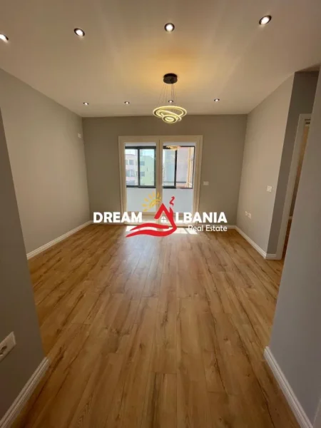 Tirane, shitet apartament 1+1 , 49 m² 98.000 € 