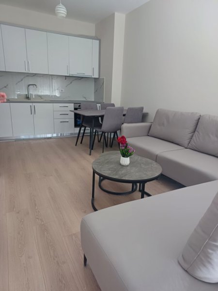 Tirane, jepet me qera apartament 2+1+Ballkon Kati 4, 80 m² 550 € (Astir Rezidenca Oasis)