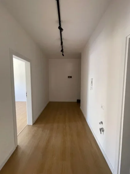 Durres, shitet apartament 2+1+Aneks+Ballkon Kati 5, 95 m² 220.000 € (Vollga)