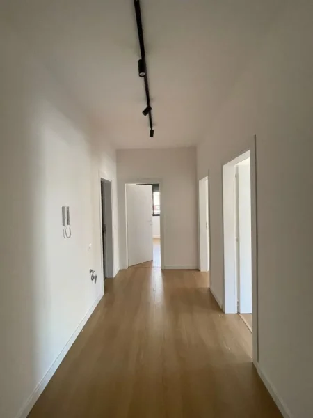 Durres, shitet apartament 2+1+Aneks+Ballkon Kati 5, 95 m² 220.000 € (Vollga)