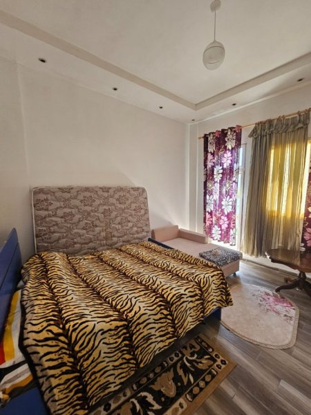 Durres, jepet me qera apartament 2+1+Aneks+Ballkon Kati 1, 90 m² 300 € 