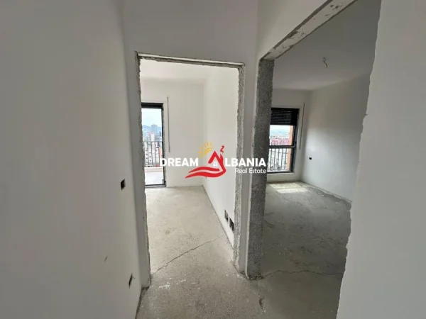 Tirane, shitet apartament 2+1 , 128 m² 256.000 € 