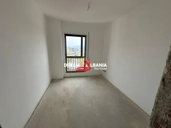 Tirane, shitet apartament 2+1 , 128 m² 256.000 € 